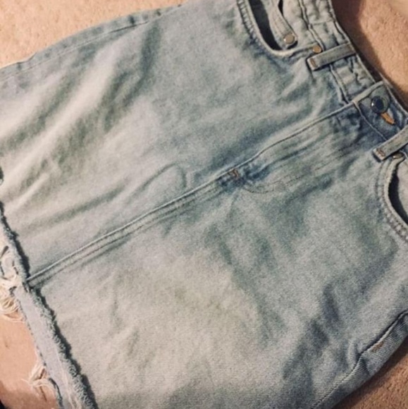 H&M Dresses & Skirts - Jean distressed skirt